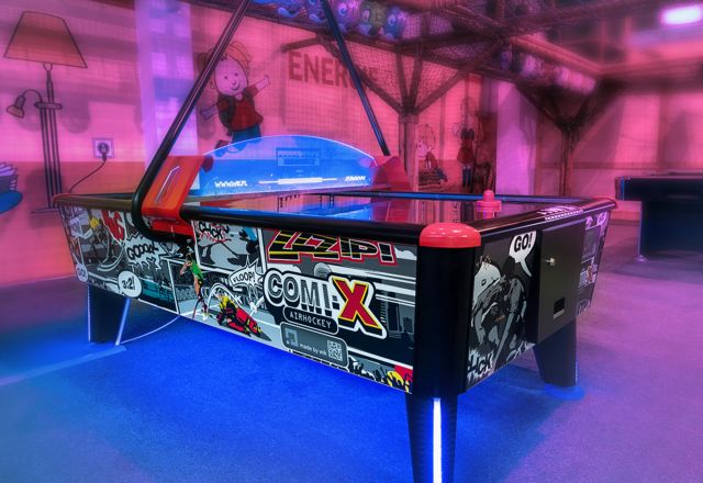 Entdecke uns - Air-Hockey