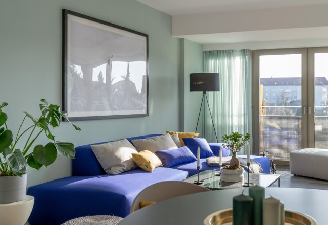 Modern eingerichtete Musterwohnung der BWG Wohnungsgenossenschaft